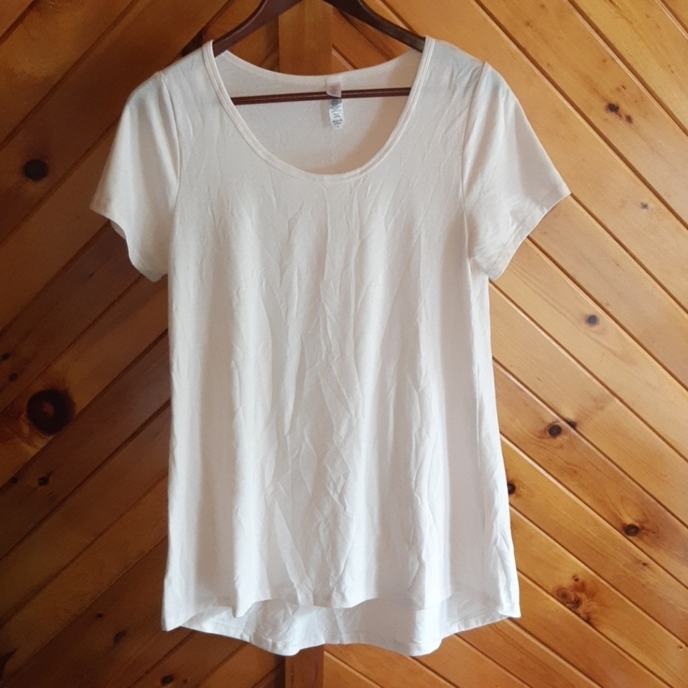 Lularoe shirt 19
